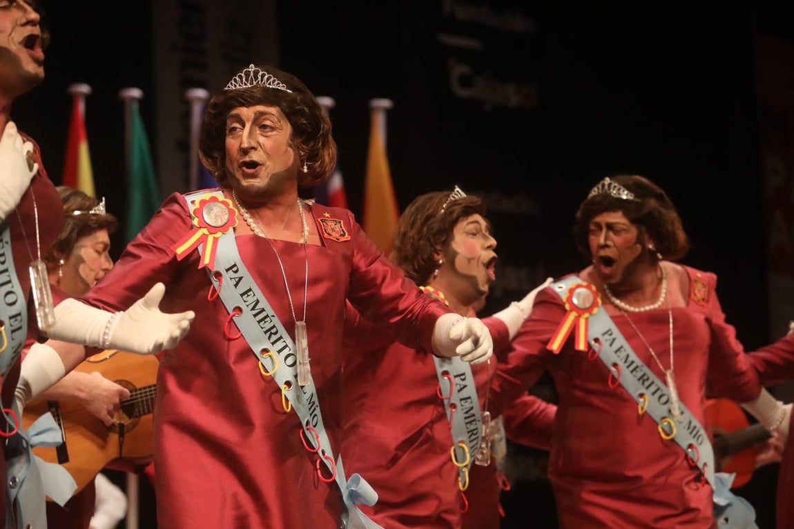 FOTOS: chirigota Este año ya me toca a mí