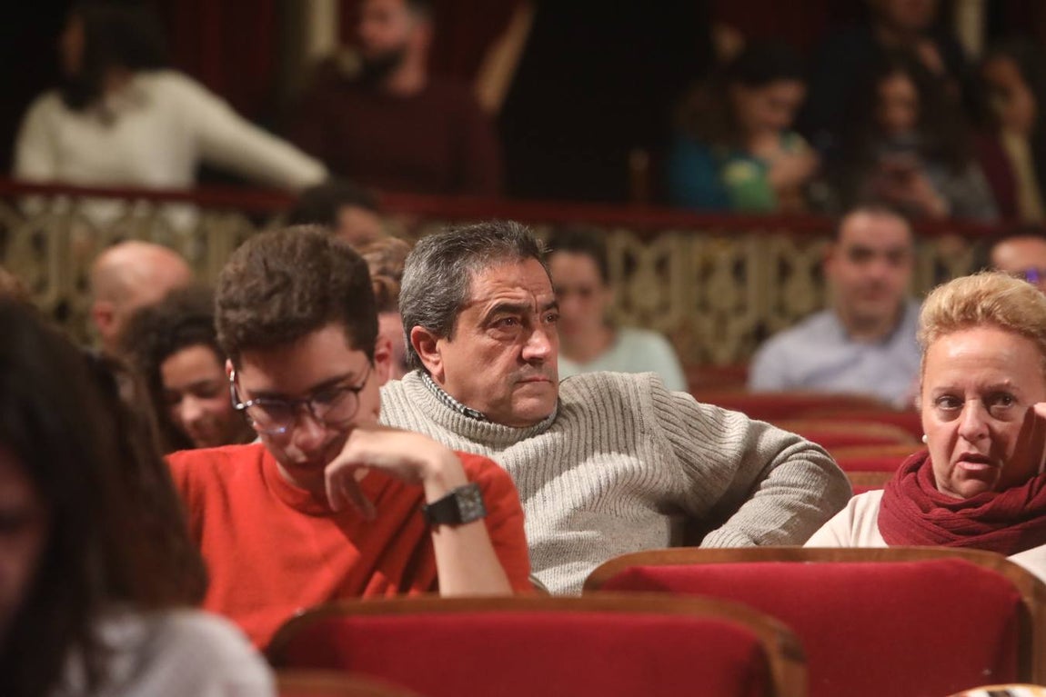 FOTOS: ¿Has ido al COAC este jueves? ¡Búscate en el Falla!