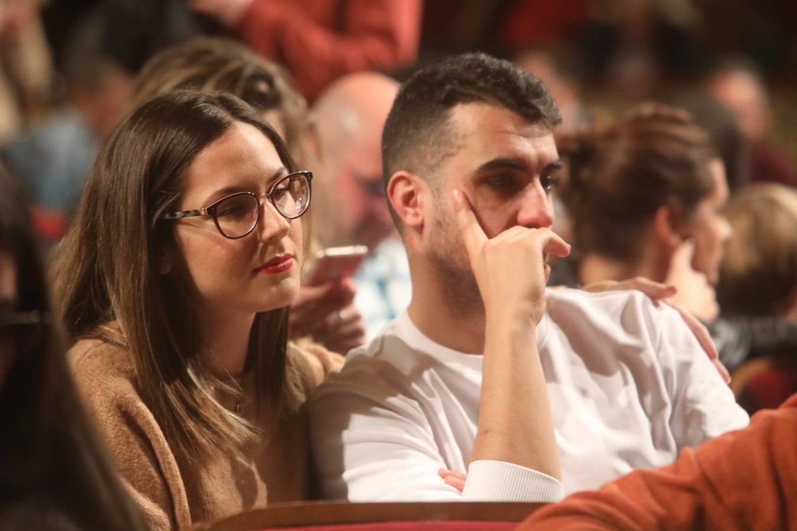 FOTOS: ¿Has ido al COAC este jueves? ¡Búscate en el Falla!