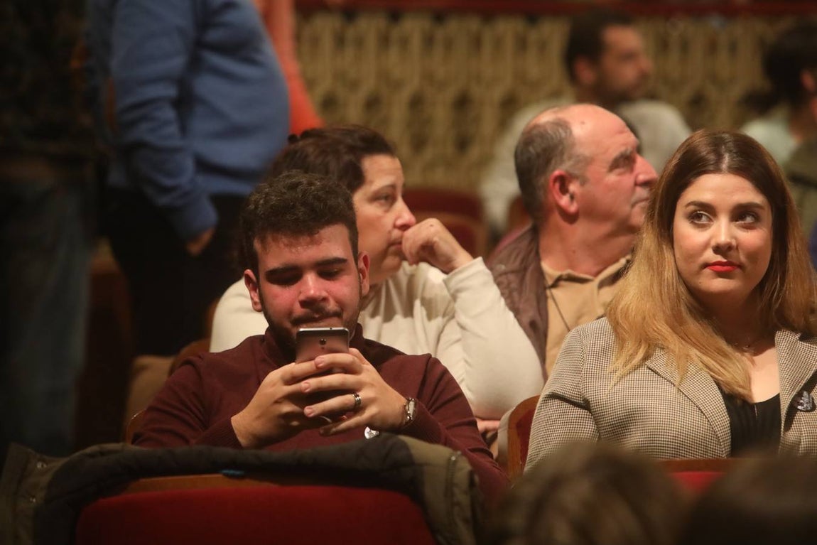 FOTOS: ¿Has ido al COAC este jueves? ¡Búscate en el Falla!