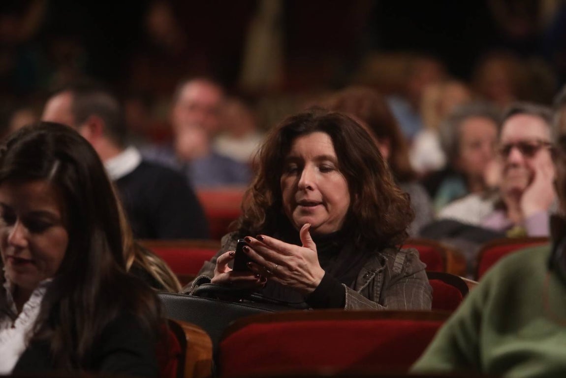 FOTOS: ¿Has ido al COAC este jueves? ¡Búscate en el Falla!