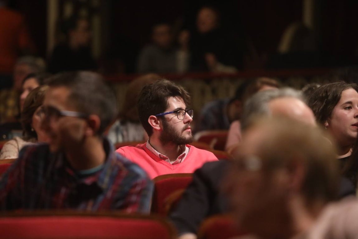 FOTOS: ¿Has ido al COAC este jueves? ¡Búscate en el Falla!