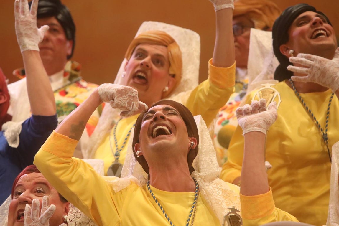 La función del primer viernes de Falla, en imágenes