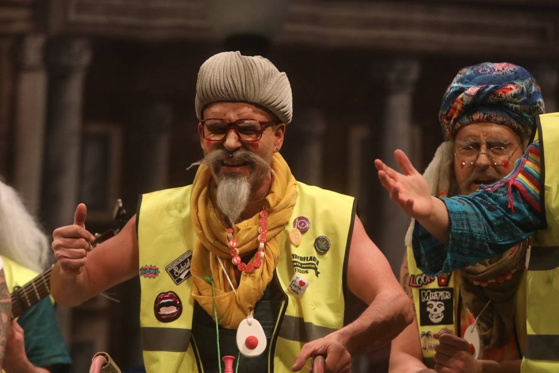 FOTOS: Chirigota Los Yayoflauta en el COAC 2019