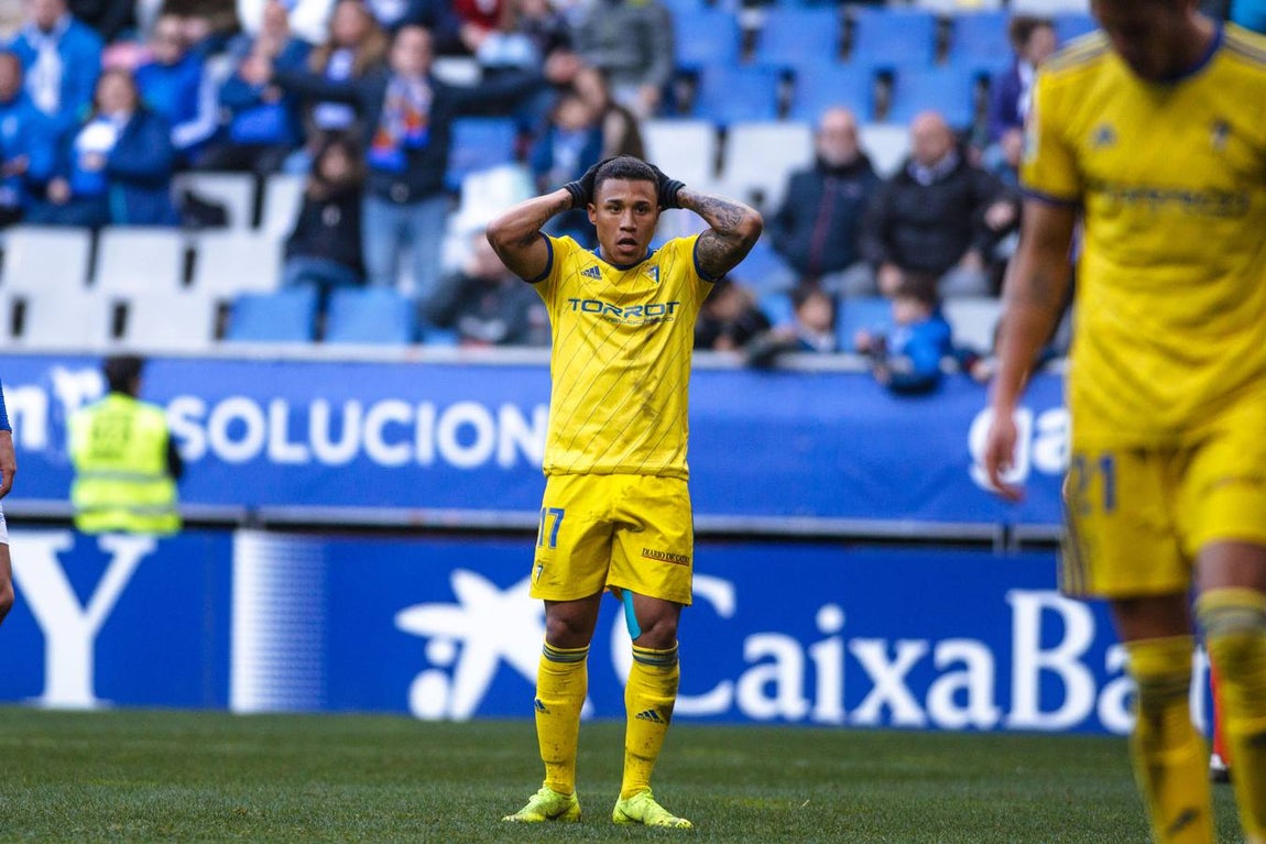 El Oviedo-Cádiz CF (2-1), en imágenes