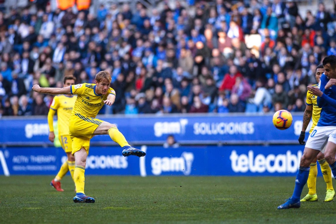 El Oviedo-Cádiz CF (2-1), en imágenes