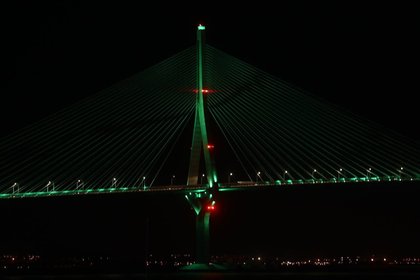 El Segundo Puente, de verde para concienciar sobre el cáncer