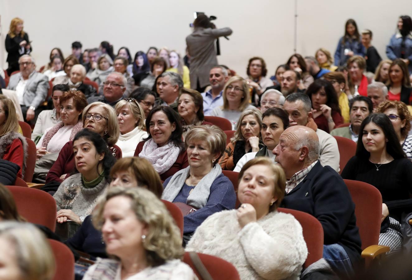 El desfile benéfico de Acopinb de Córdoba, en imágenes