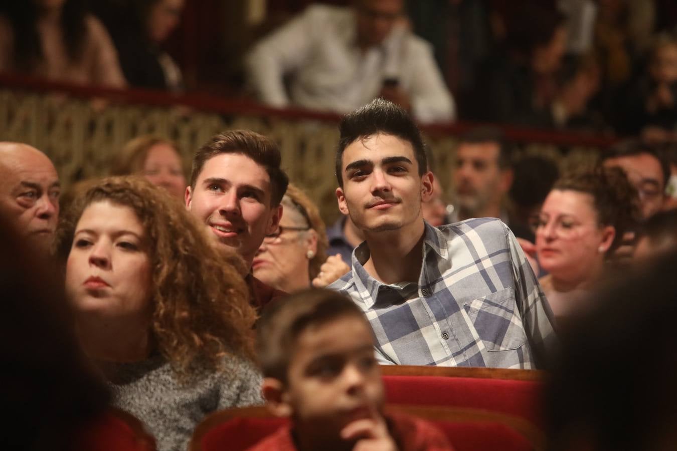 GALERÍA: ¿Estás en el Falla en la sesión del viernes? Búscate en las fotos