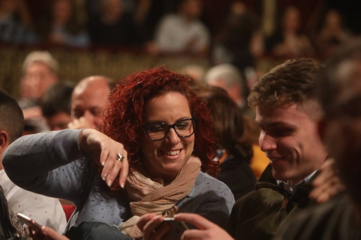 GALERÍA: ¿Estás en el Falla en la sesión del viernes? Búscate en las fotos