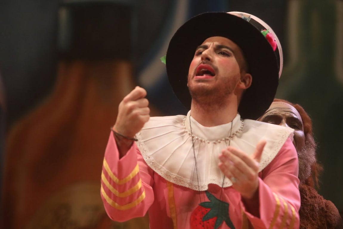 FOTOS: chirigota Los que vienen de etiqueta