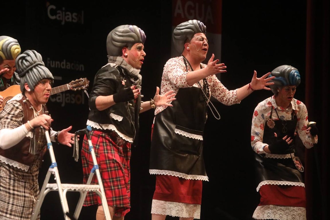 La decimoséptima función de Preliminares en imágenes