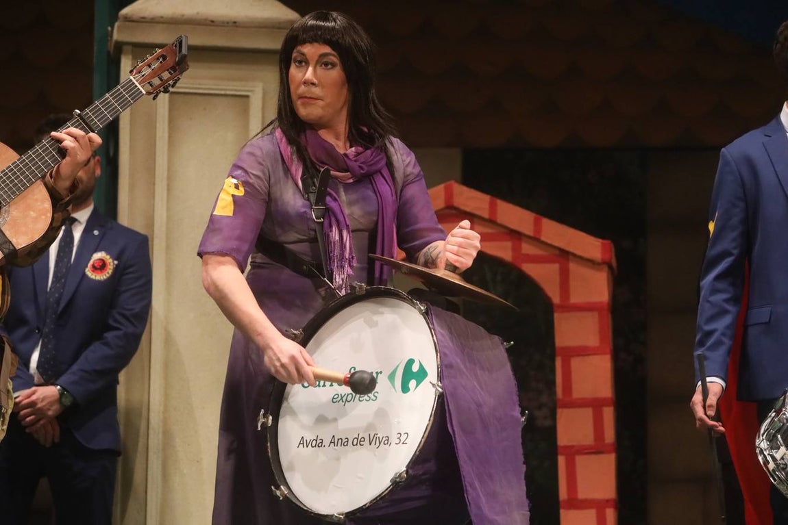 FOTOS: chirigota Un pasito a la izquierda y un pasito a la derecha