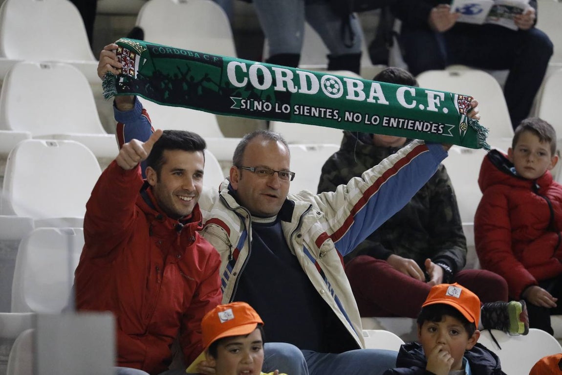 La afición en el Córdoba CF-Granada CF, en imágenes