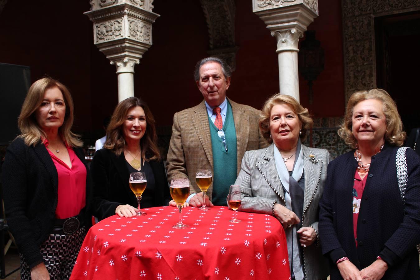 Celia García – Corona, Maya García – Corona, Andrés Bardeau, marquesa de San Joaquín y María Beca
