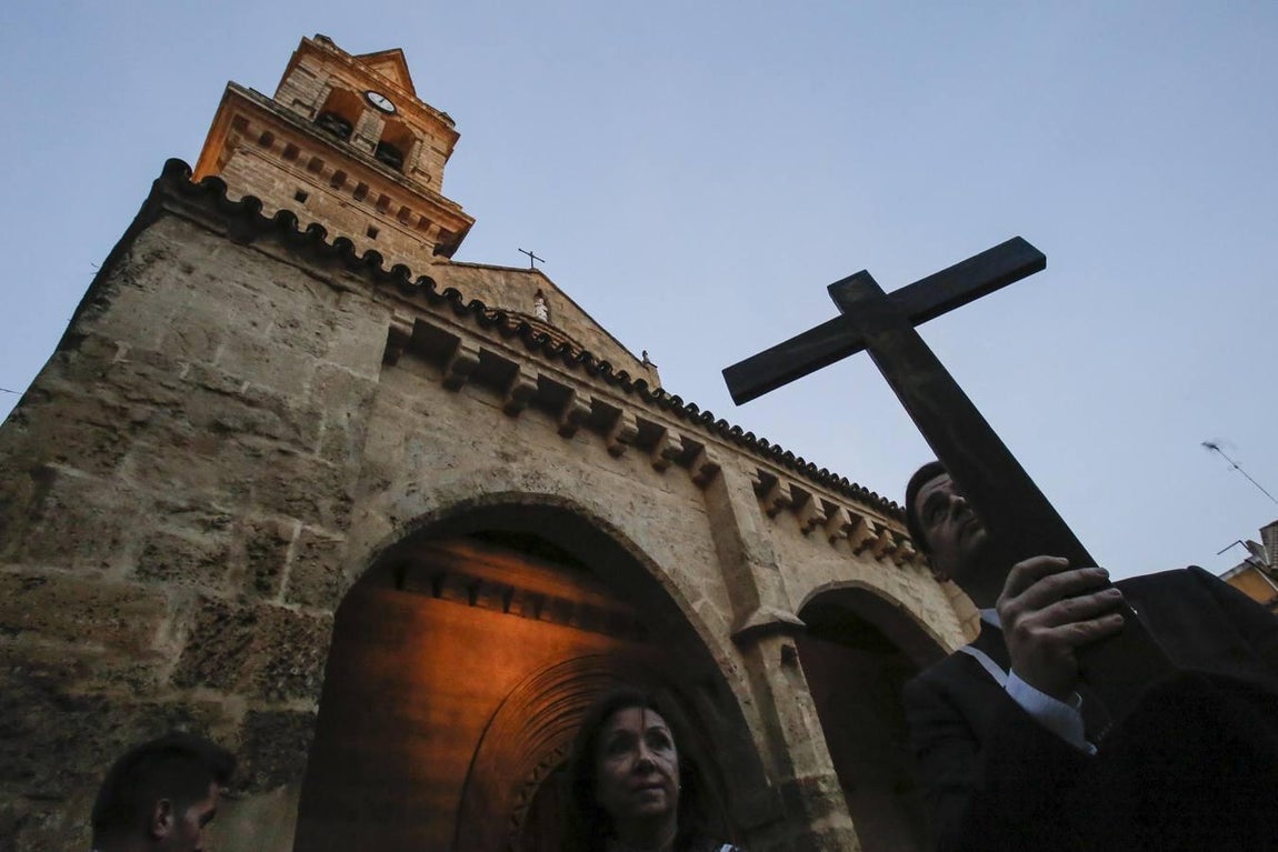 La procesión de la Virgen de Ánimas, en imágenes