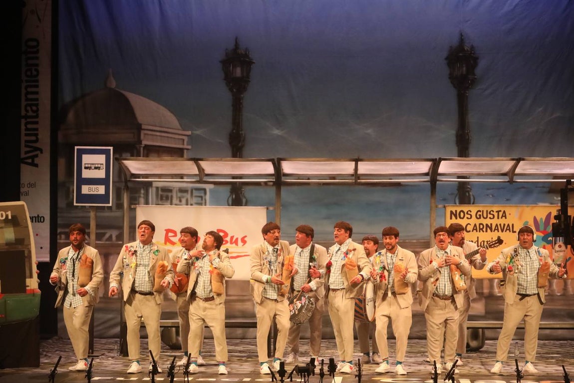 FOTOS: Chirigota Los cachito pan en el COAC 2019