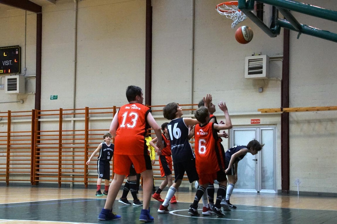 Las mejóres imágenes del partido de baloncesto entre San Patricio Soto y Ntra. Sra. Providencia
