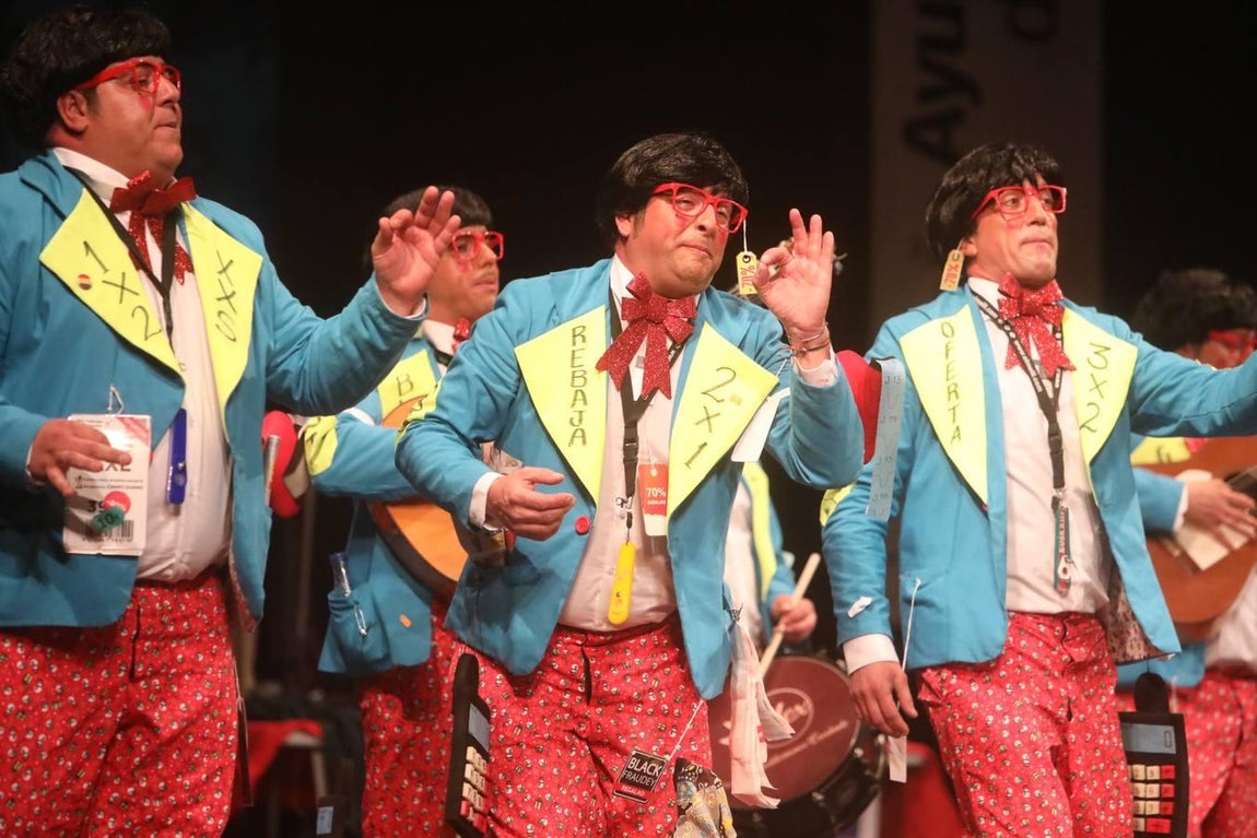 FOTOS: chirigota Los que no se pierden una en el COAC 2019