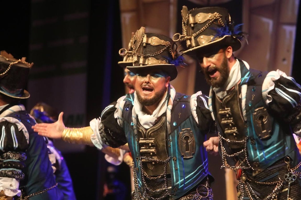 FOTOS: comparsa El cerrojero