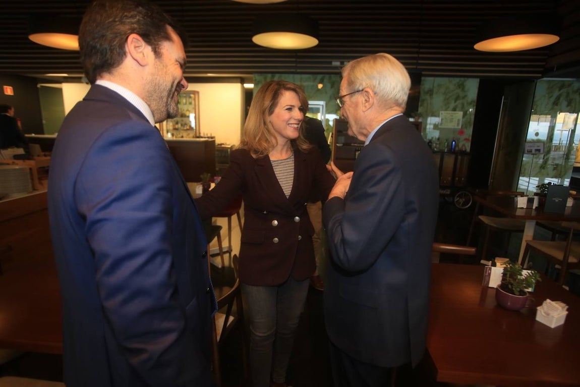 FOTOS: Antonio Garrigues Walker aborda en Cádiz el modelo social actual