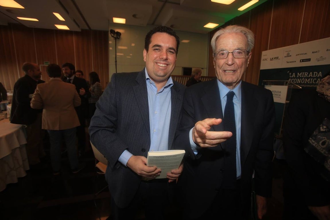 FOTOS: Antonio Garrigues Walker aborda en Cádiz el modelo social actual