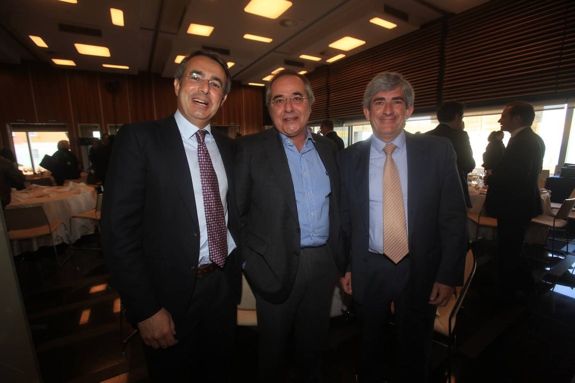 FOTOS: Antonio Garrigues Walker aborda en Cádiz el modelo social actual