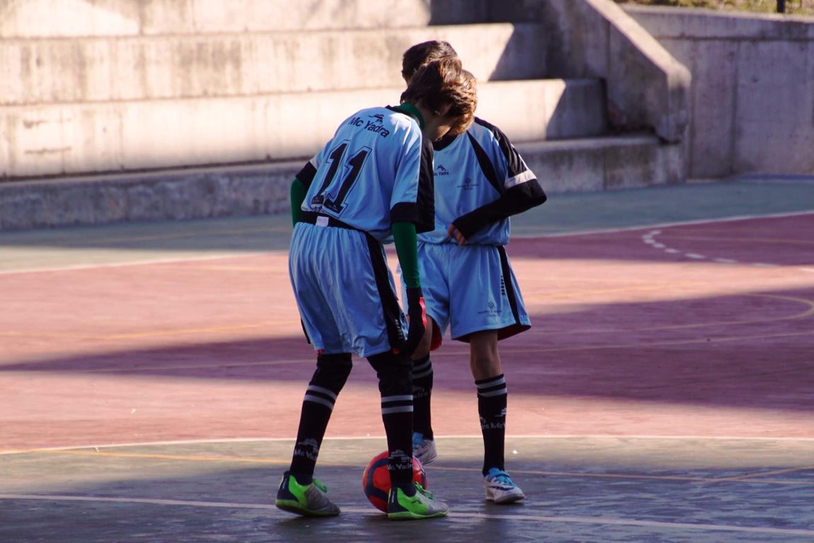 Las mejores imágenes del encuentro de futsal alevín entre el Asunción Cuestablanca y el Amor de Dios. 