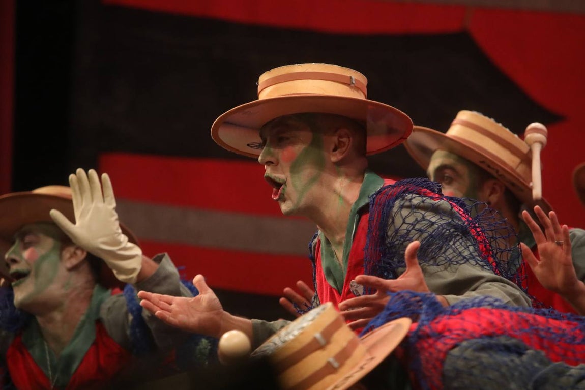 FOTOS: chirigota Los fantasmíbiris mamarrachíbiris del templo de las coplíbiris