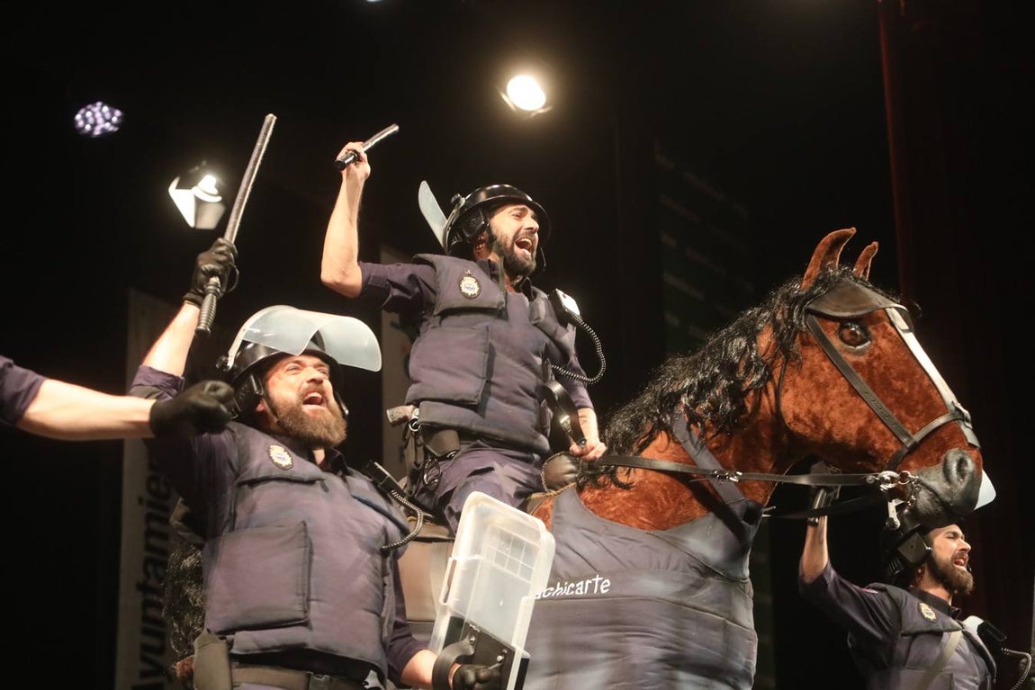 FOTOS: chirigota Los jarabe de palo