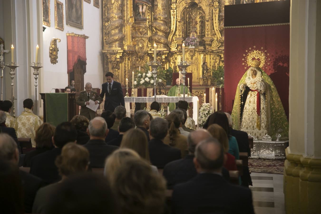 La imposición del fajín de general a la Esperanza de Córdoba, en imágenes