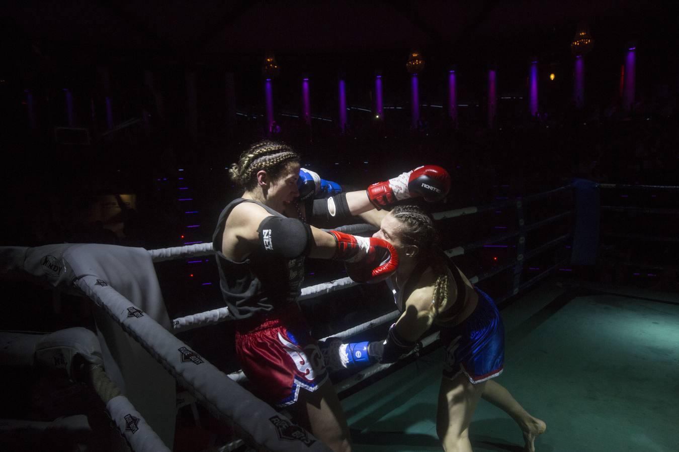 Las espectaculares imágenes del tercer campeonato mundial de muay thai para Carlos Coello