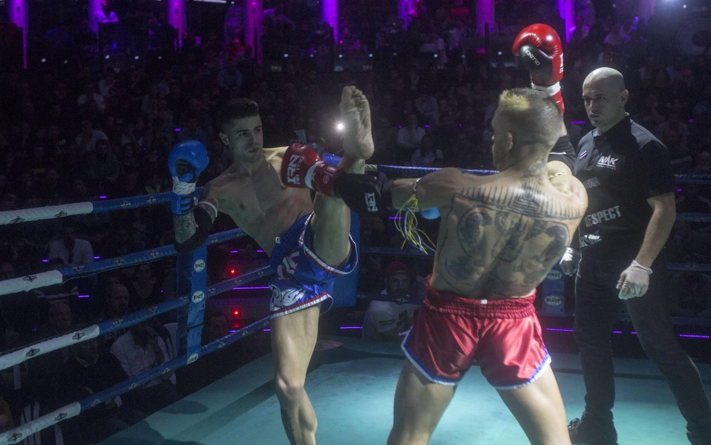 Las espectaculares imágenes del tercer campeonato mundial de muay thai para Carlos Coello