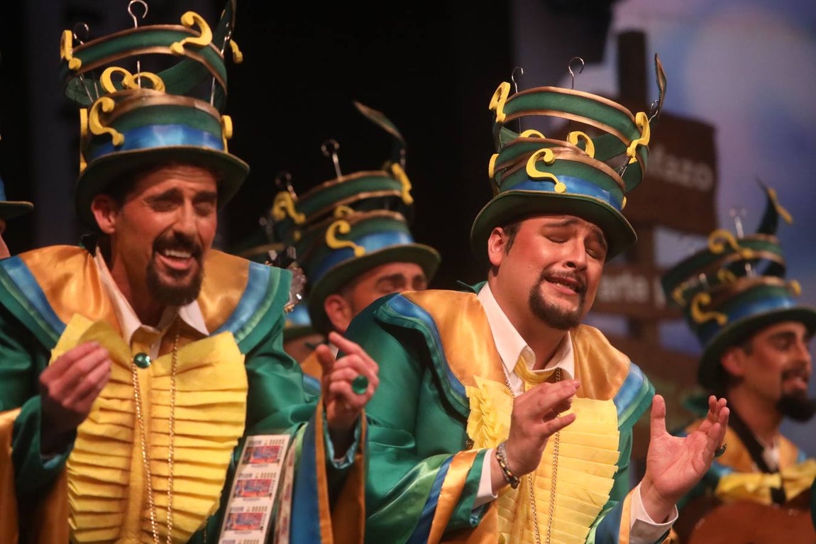 FOTOS: Chirigota Cosas del destino en el COAC 2019