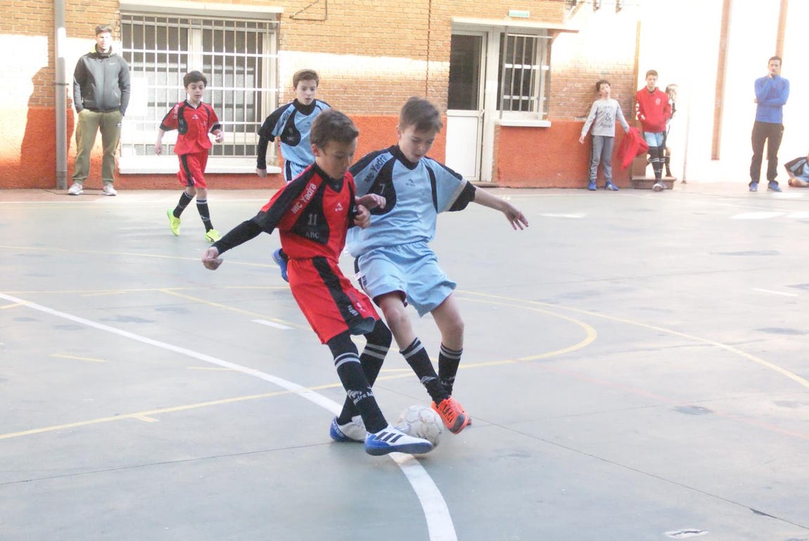 Las mejores imágenes del partido de fútbol sala entre Sagrada Familia Jorge Juan &quot;A&quot; y Nuestra Señora Consolación &quot;B&quot;