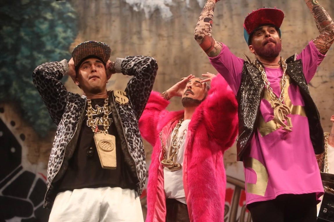 FOTOS: chirigota Daddy Cadi en el COAC 2019