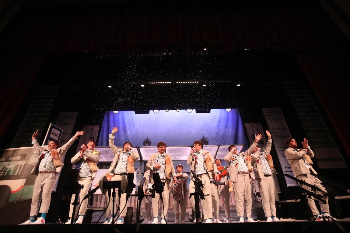 FOTOS: Chirigota Los cachito pan en el COAC 2019