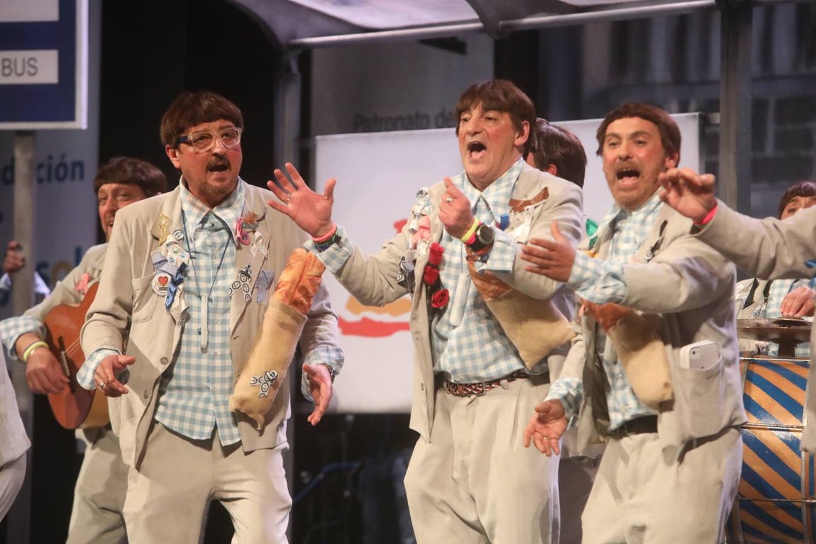 FOTOS: Chirigota Los cachito pan en el COAC 2019