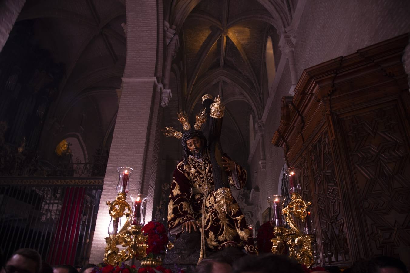 Galería del vía crucis del Cristo de las Tres Caídas de Triana