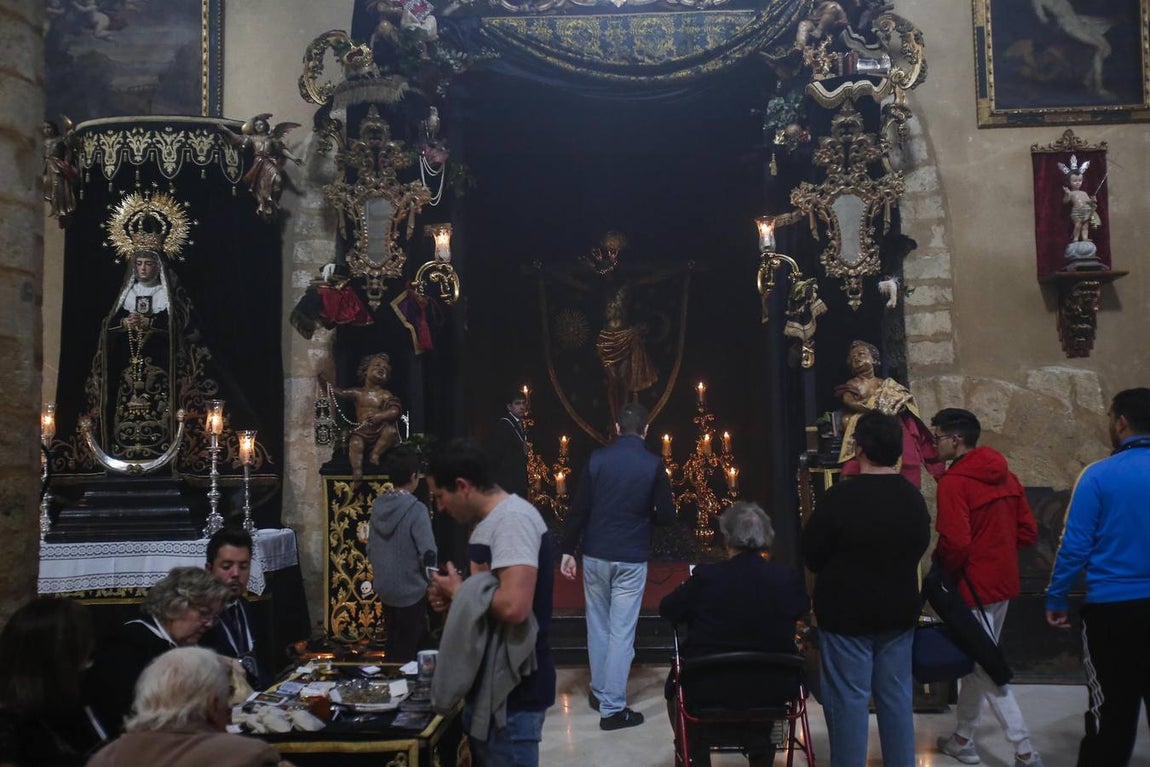 En imágenes, el primer viernes de marzo como antesala de la Cuaresma en Córdoba