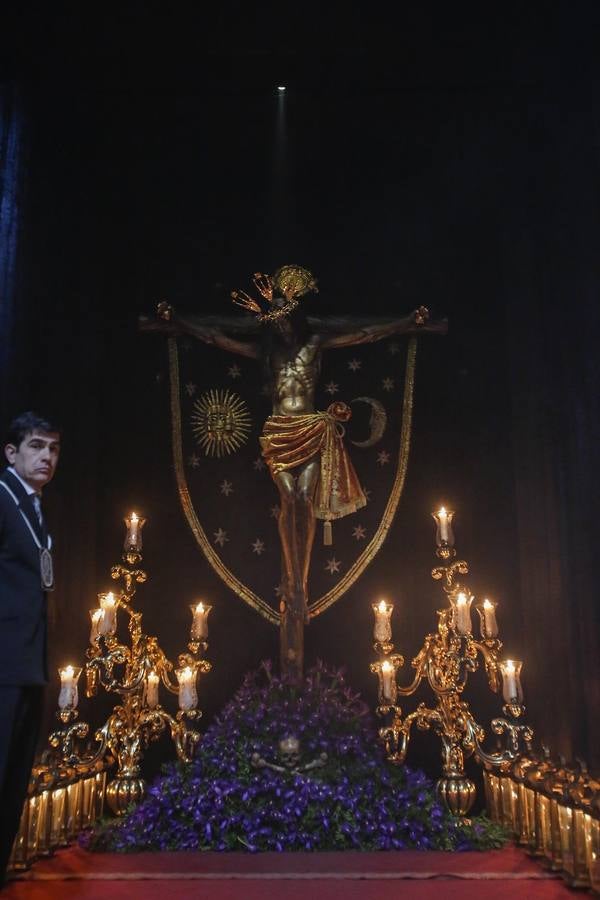 En imágenes, el primer viernes de marzo como antesala de la Cuaresma en Córdoba