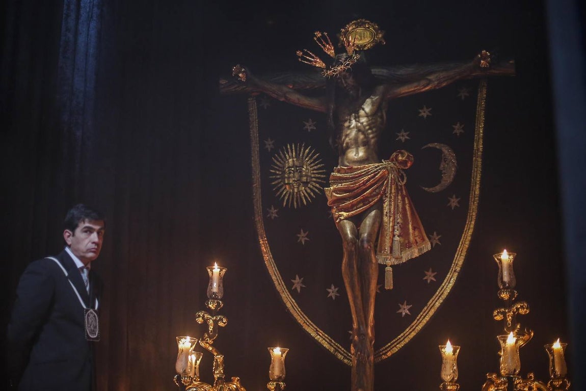 En imágenes, el primer viernes de marzo como antesala de la Cuaresma en Córdoba