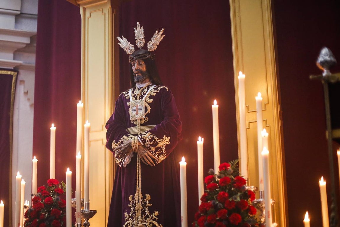 En imágenes, el primer viernes de marzo como antesala de la Cuaresma en Córdoba