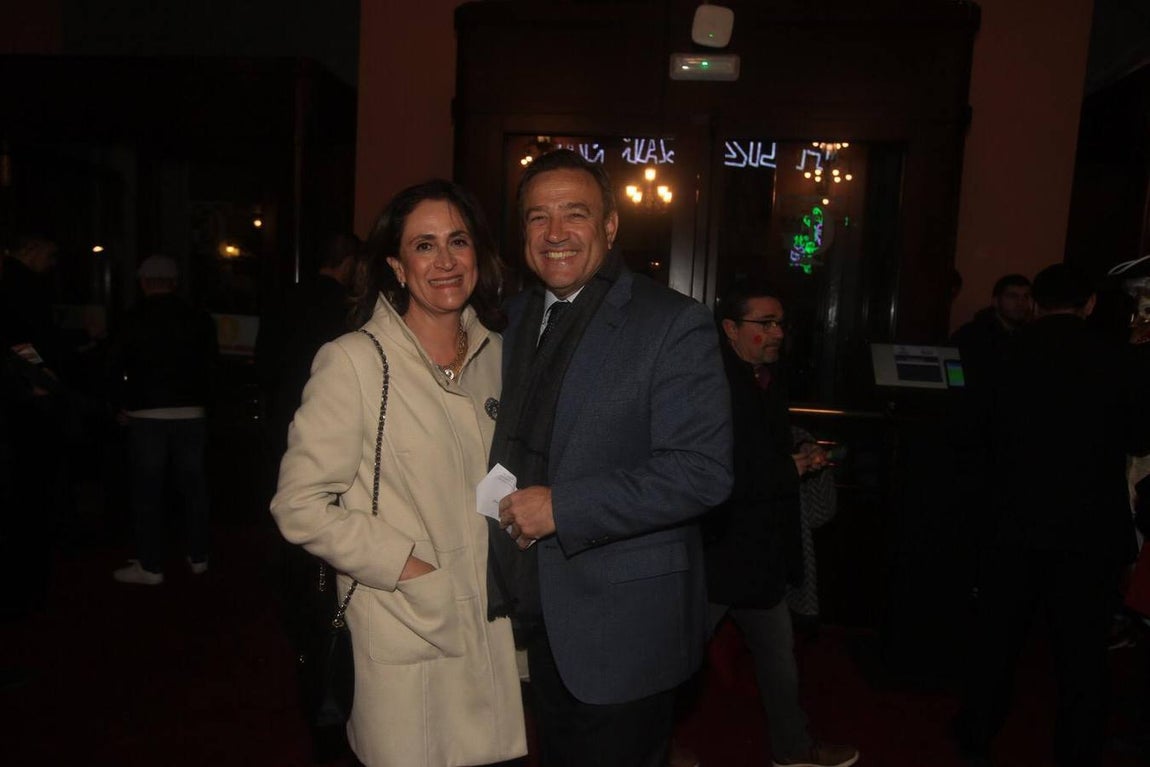 Políticos y famosos no se pierden la Gran Final del Falla