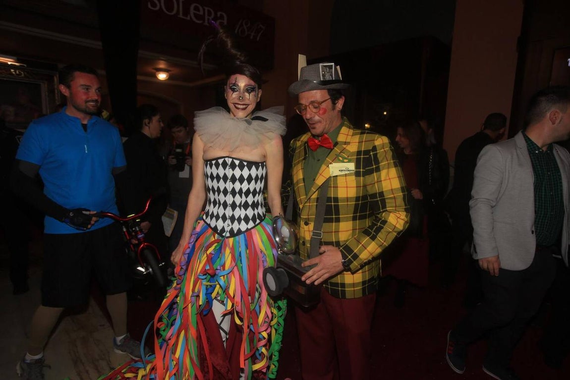 Políticos y famosos no se pierden la Gran Final del Falla