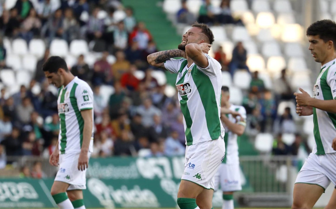 Las mejores jugadas del Córdoba-Málaga, en imágenes