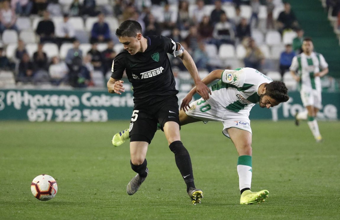 Las mejores jugadas del Córdoba-Málaga, en imágenes