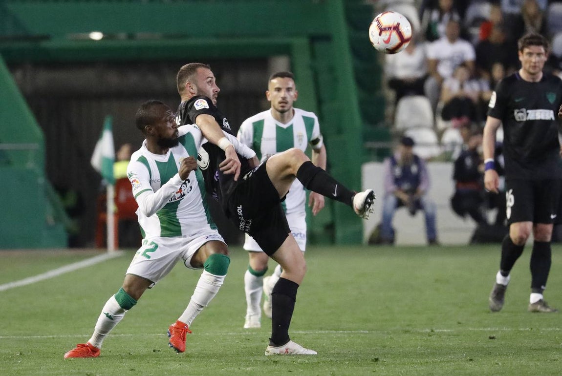 Las mejores jugadas del Córdoba-Málaga, en imágenes