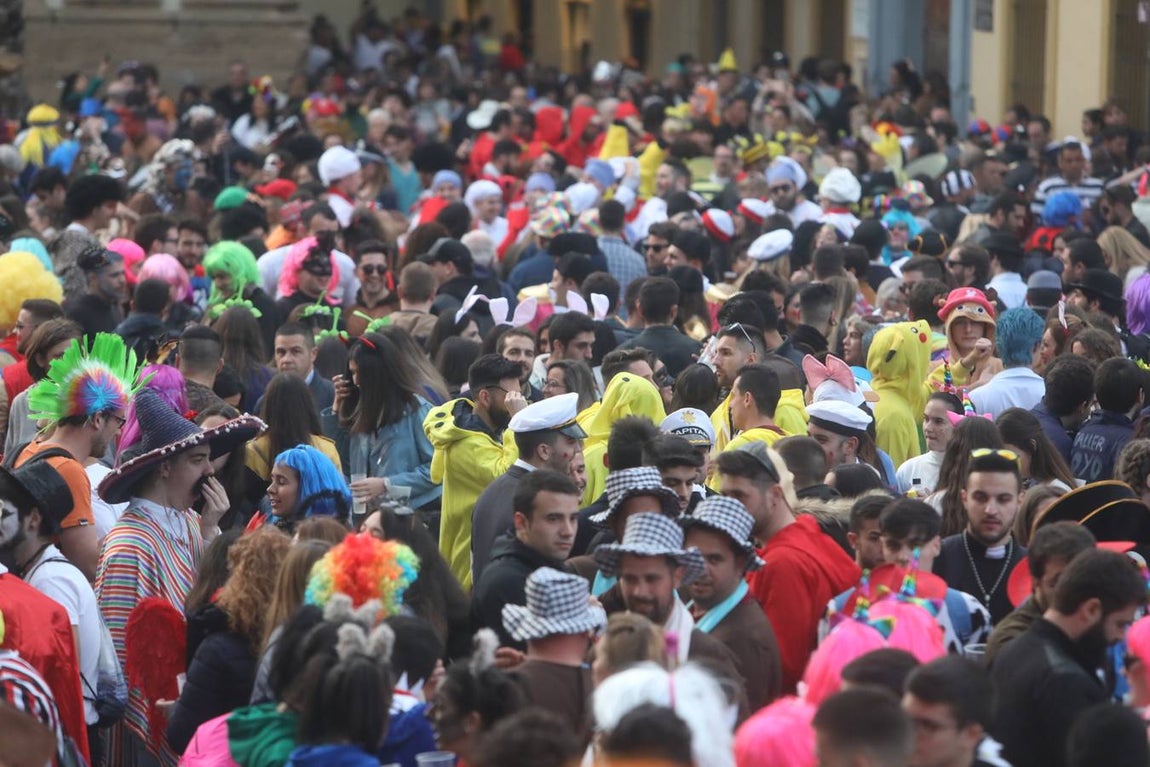 Fotos: Ambiente en las calles del centro en la tarde del sábado de Carnaval