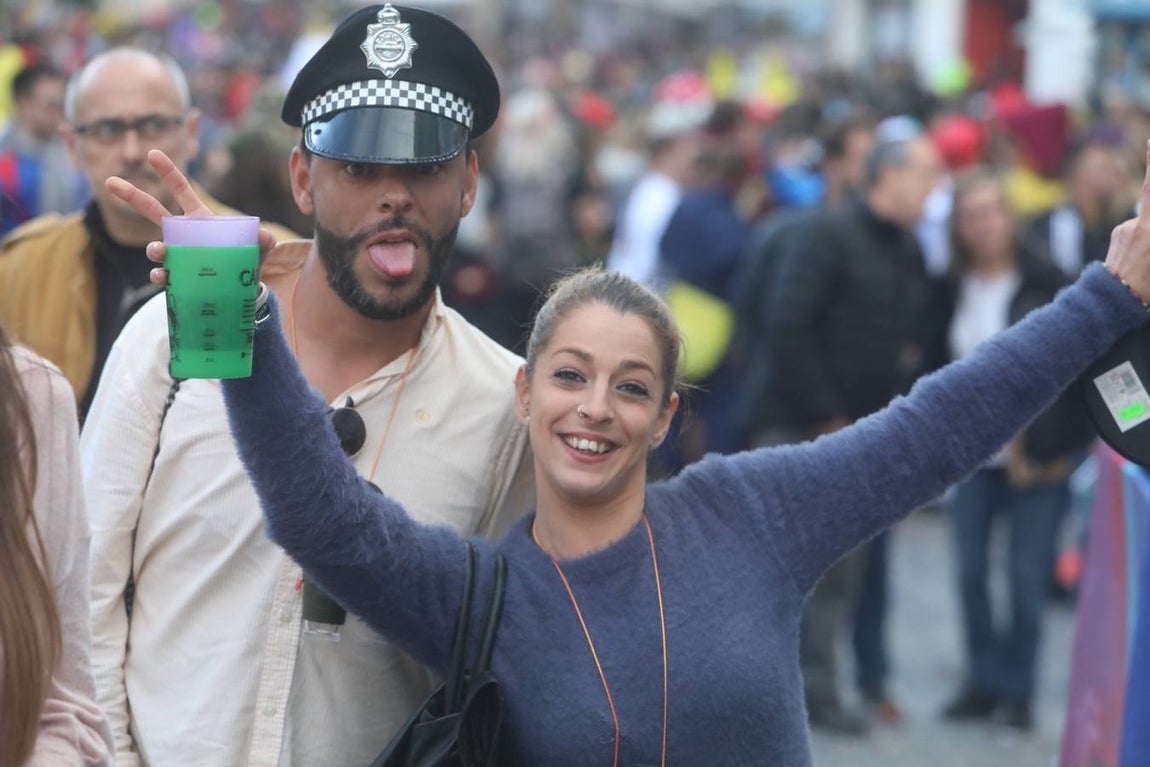 Fotos: Ambiente en las calles del centro en la tarde del sábado de Carnaval